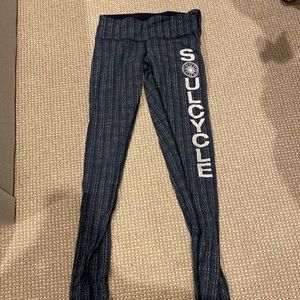 soul cycle x lululemon patterned leggings great for working out